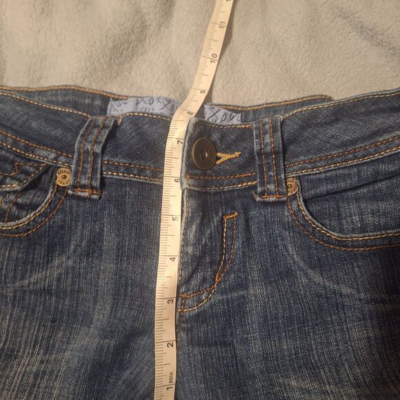 XOXO Flare Jeans Womens 5/6 Vintage Blue Faded Bootcut *Missing Rear Button* - Picture 5 of 12